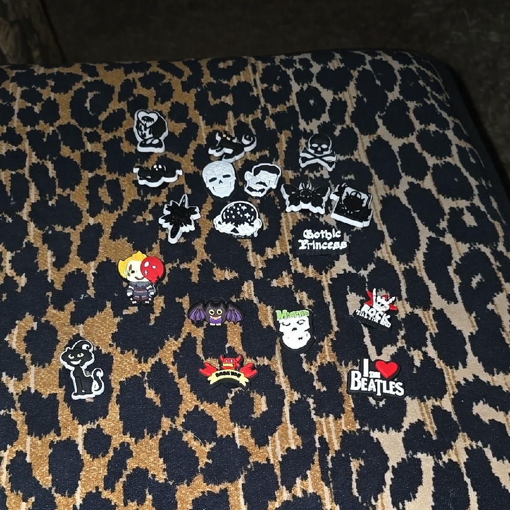 Croc Gothic Princess and Friends Charms